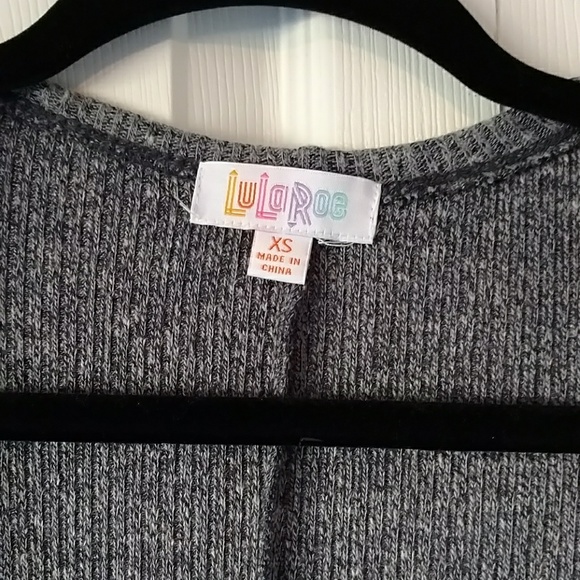 XS LulaRoe Sarah- NWT - Picture 2 of 4